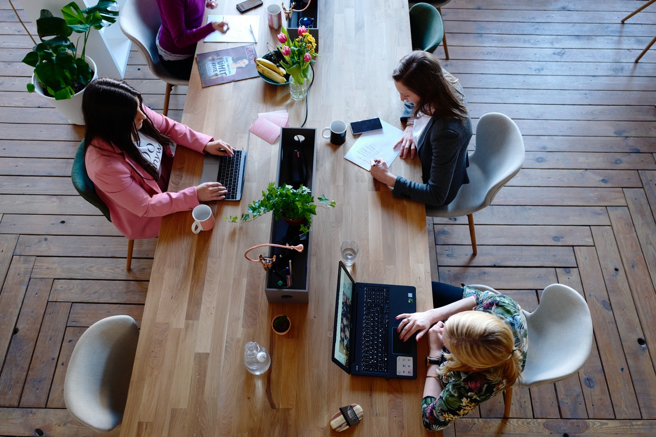 Konforlu ve ilgi çekici ofis tasarımları Konforlu ve ilgi çekici ofis tasarımları